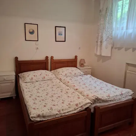 Agyagos Habitación en casa particular Eger