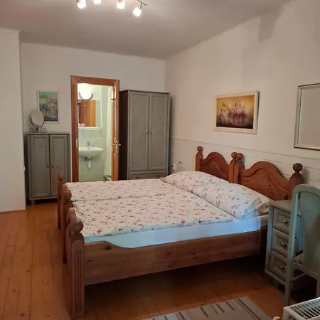 Agyagos Habitación en casa particular